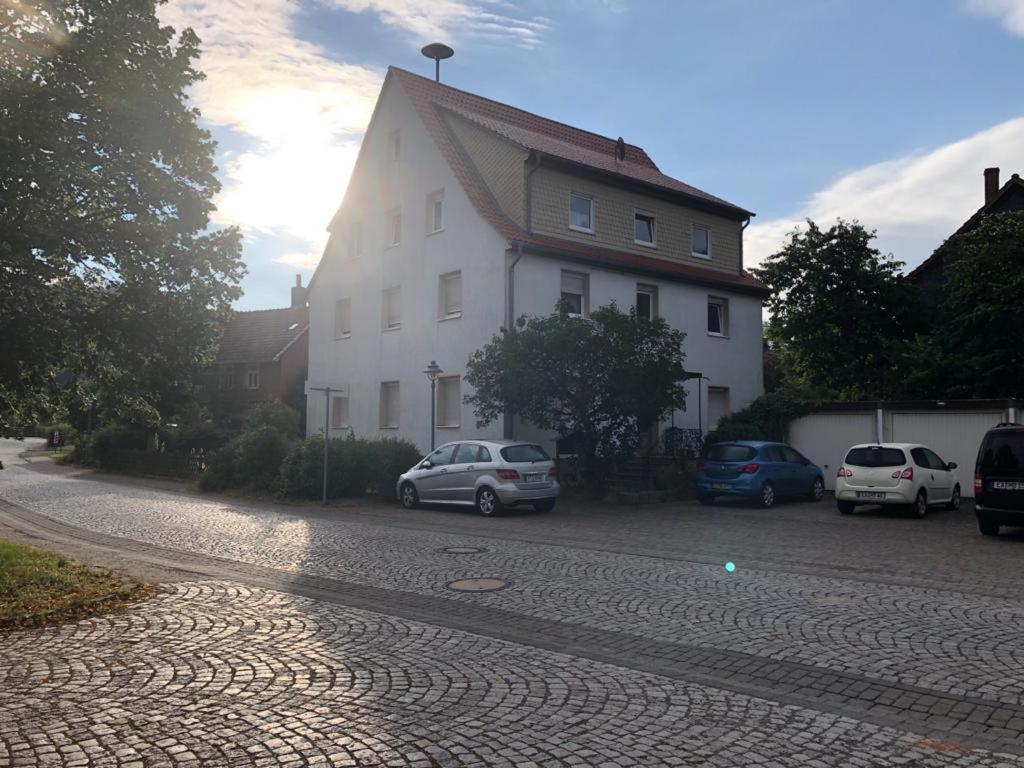 Ferien- Und Monteurwohnungen Andrej Eisenach Bagian luar foto